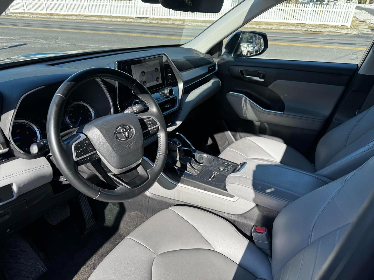 Toyota Highlander Hybrid XLE 2023