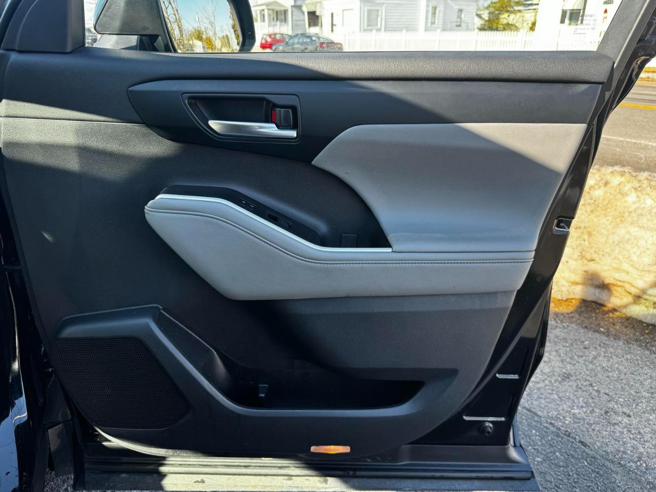 Toyota Highlander Hybrid XLE 2023