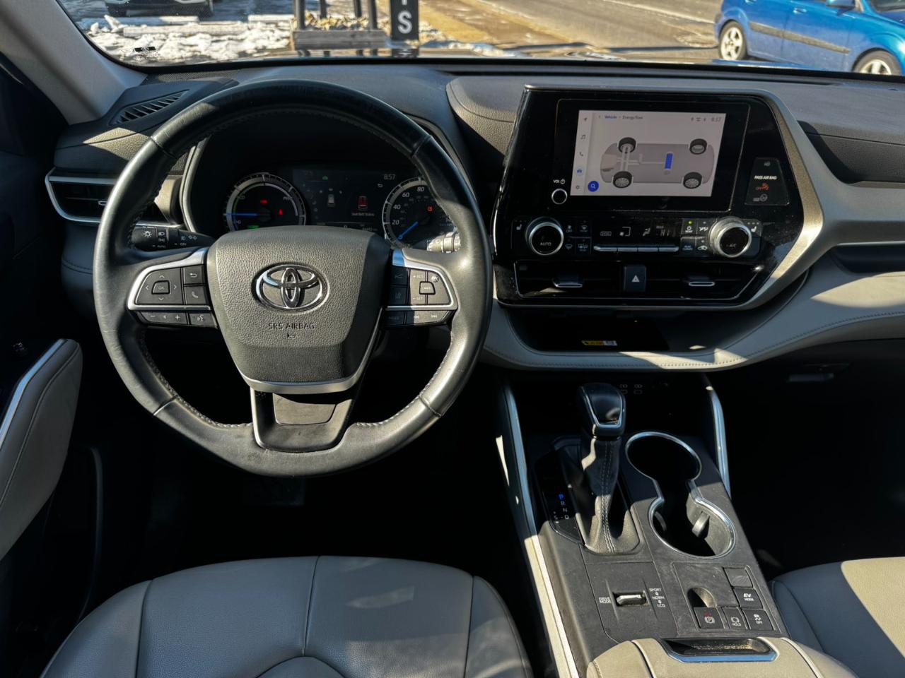 Toyota Highlander Hybrid XLE 2023