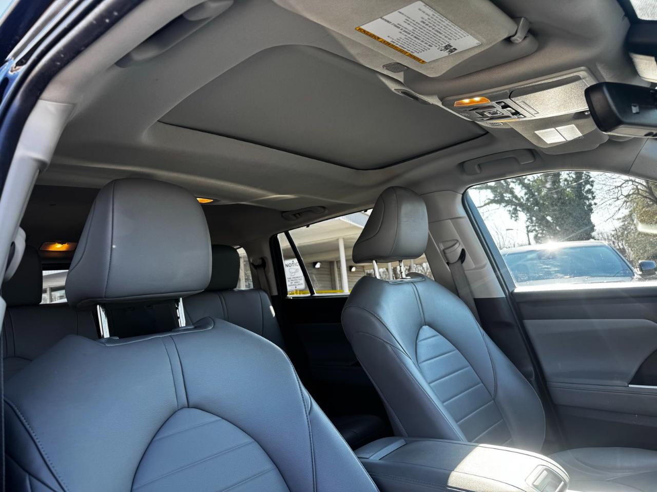 Toyota Highlander Hybrid XLE 2023