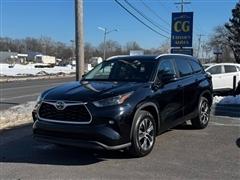 2023 Toyota Highlander Hybrid 