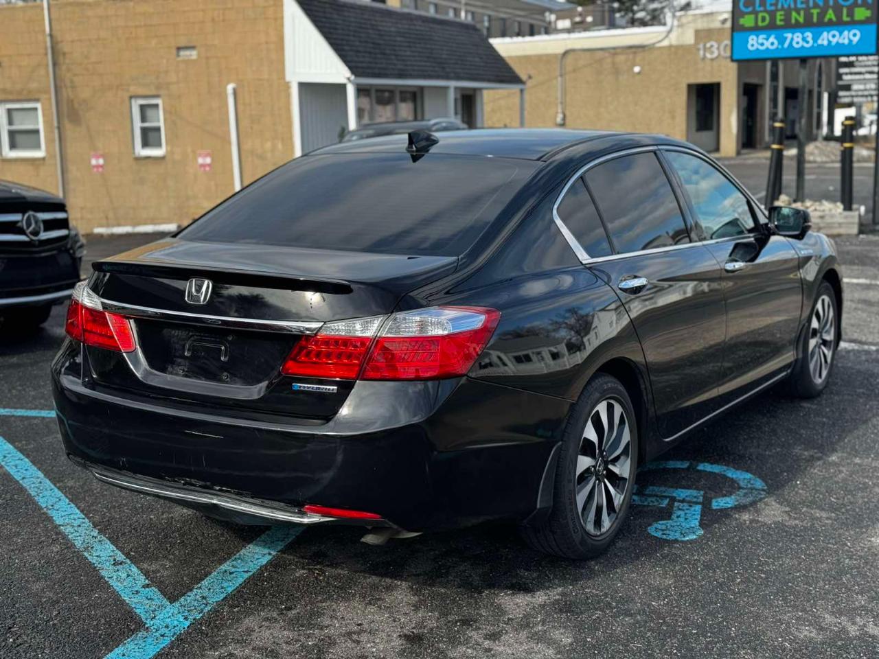 Honda Accord Hybrid Base 2015