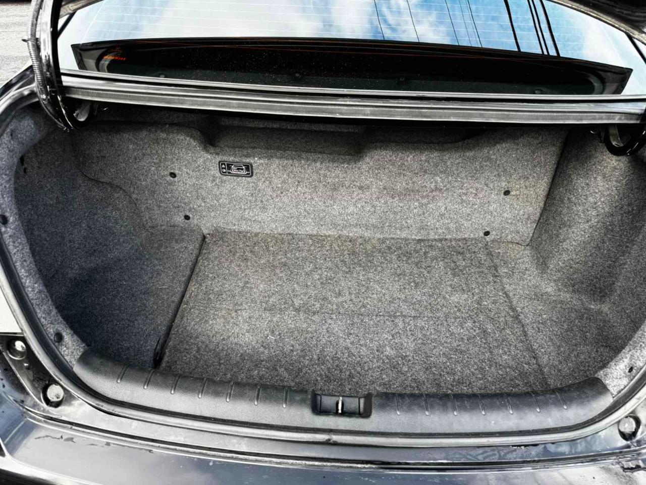 Honda Accord Hybrid Base 2015