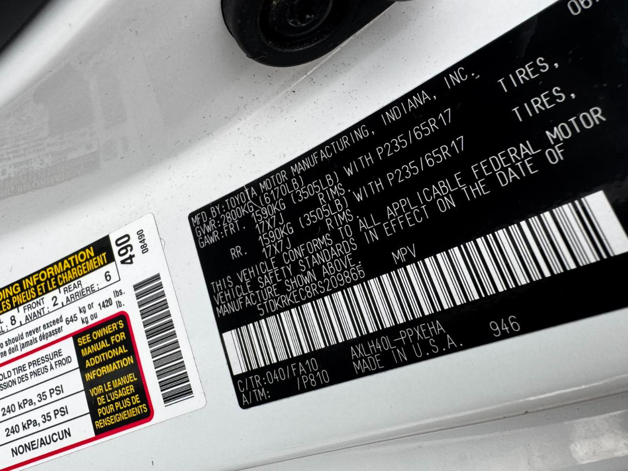 Toyota Sienna LE 8-Passenger 2024