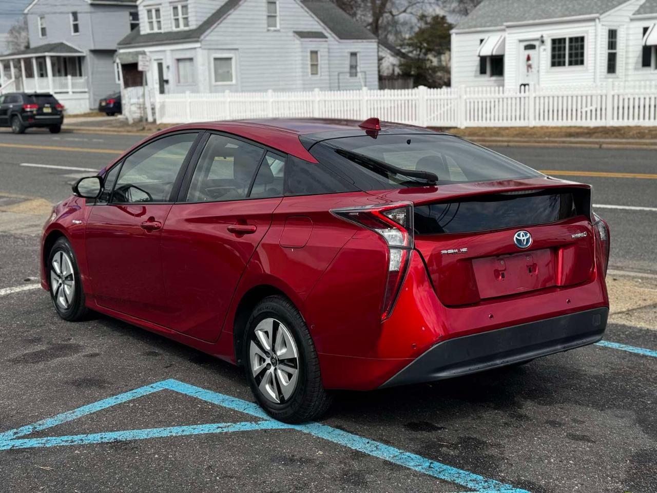 Toyota Prius Two 2018