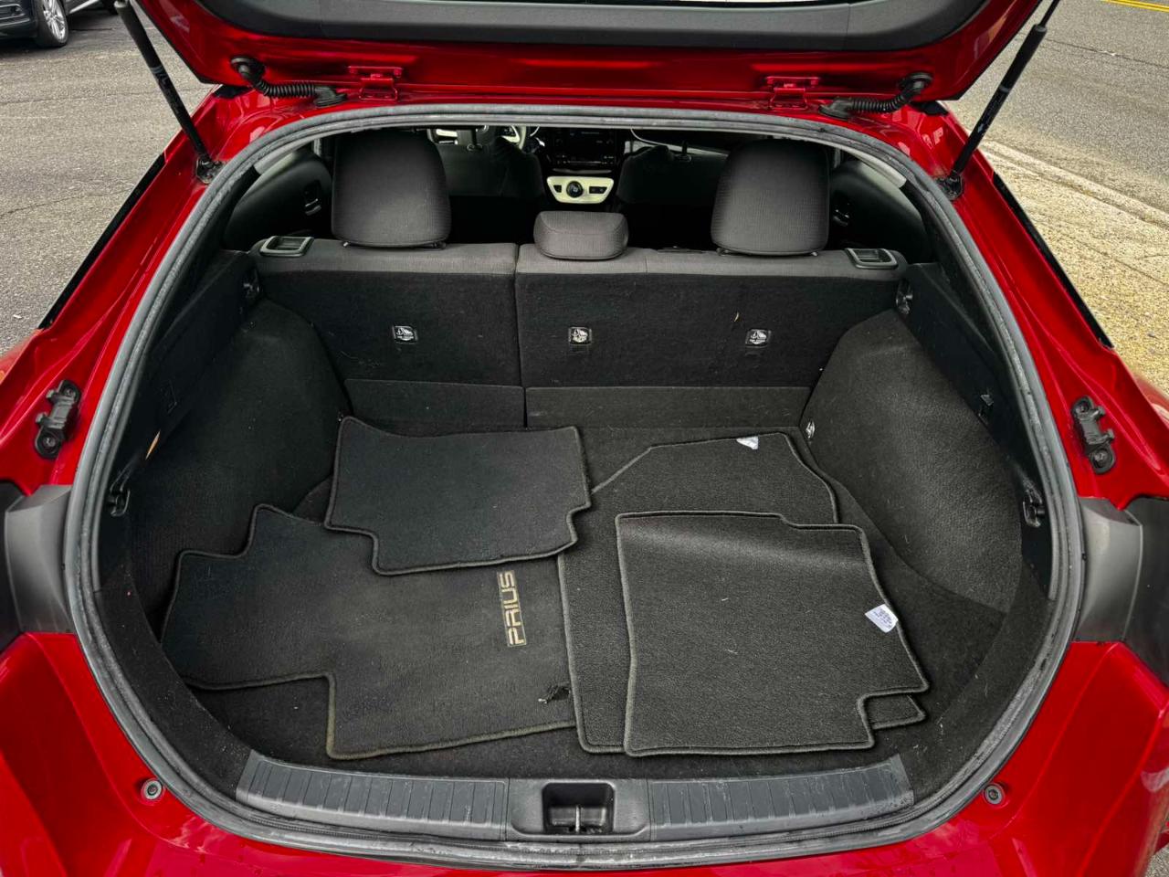 Toyota Prius Two 2018