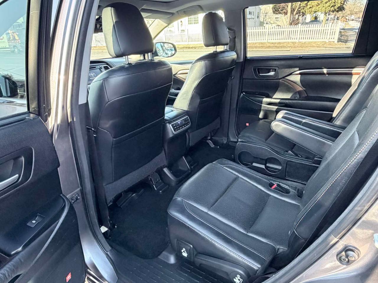 Toyota Highlander Hybrid Limited Platinum AWD 2015