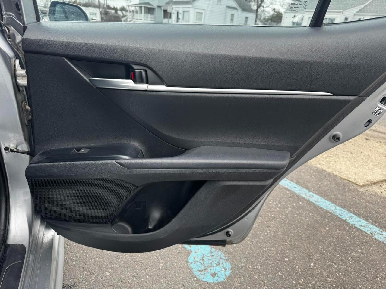 Toyota Camry Hybrid SE 2019