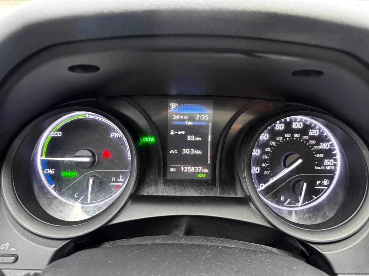 Toyota Camry Hybrid SE 2019