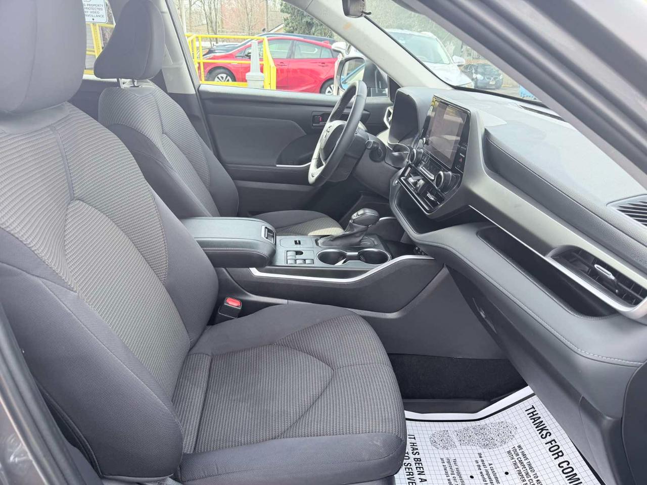 Toyota Highlander Hybrid LE 2023