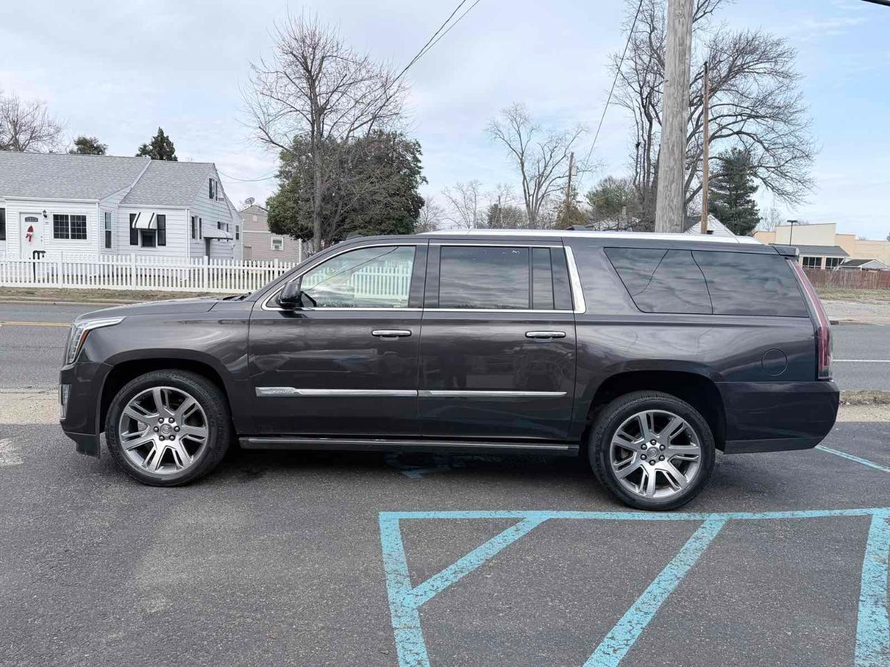 Cadillac Escalade ESV Premium 4WD 2015