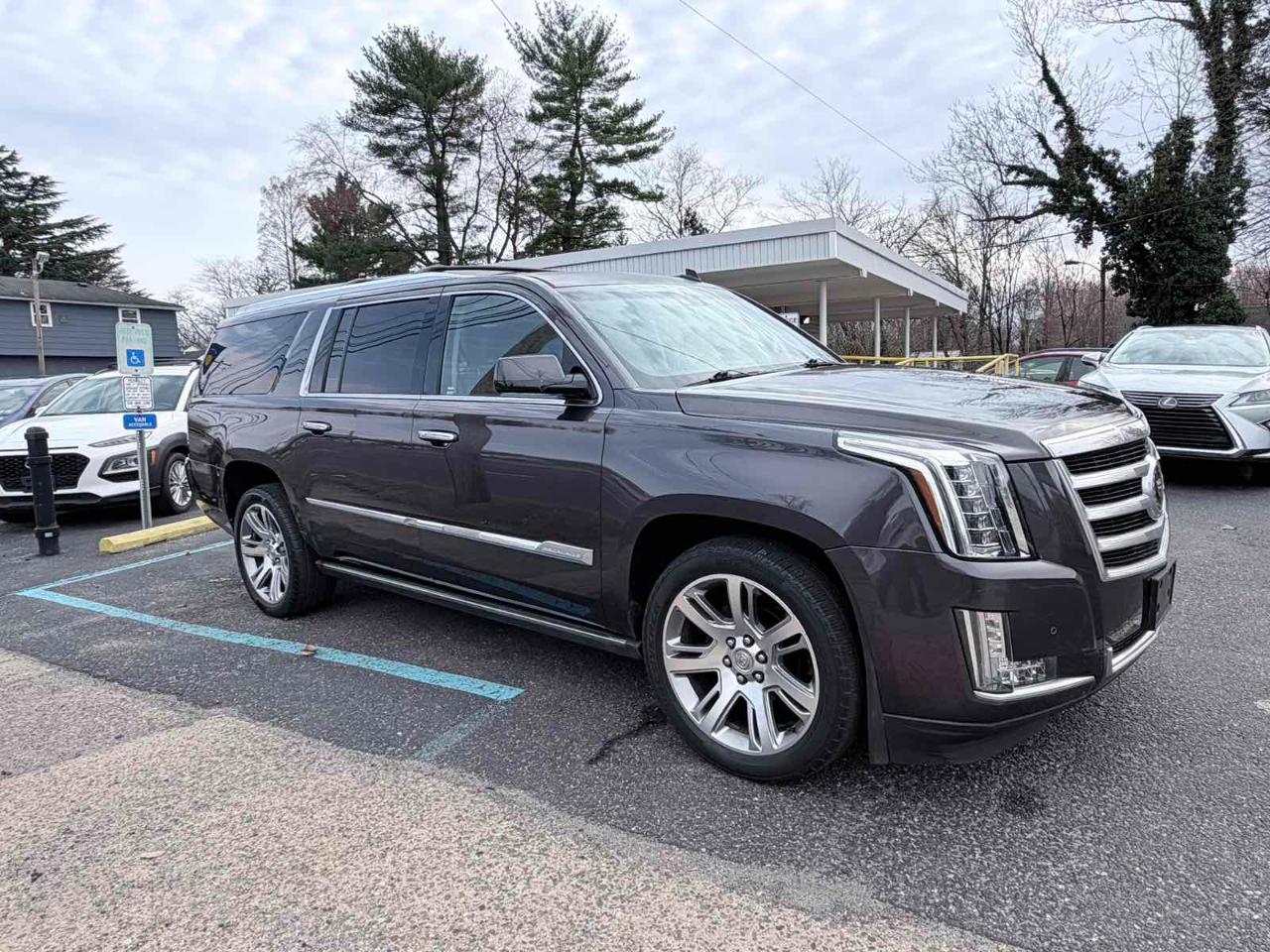 Cadillac Escalade ESV Premium 4WD 2015