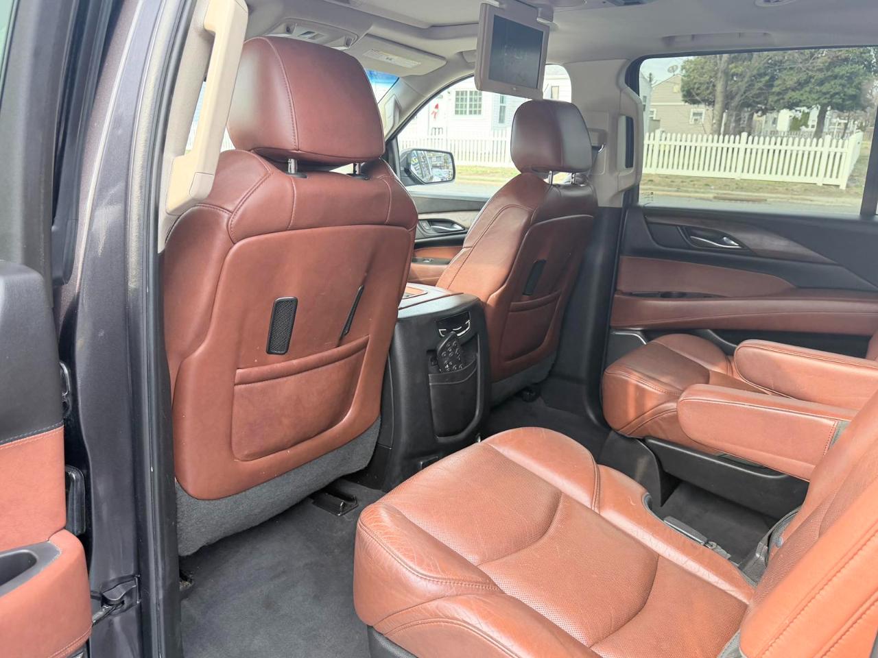 Cadillac Escalade ESV Premium 4WD 2015