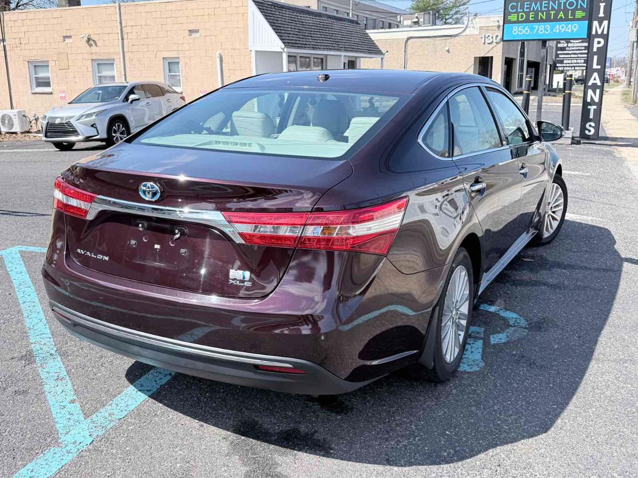 Toyota Avalon Hybrid XLE Touring 2015
