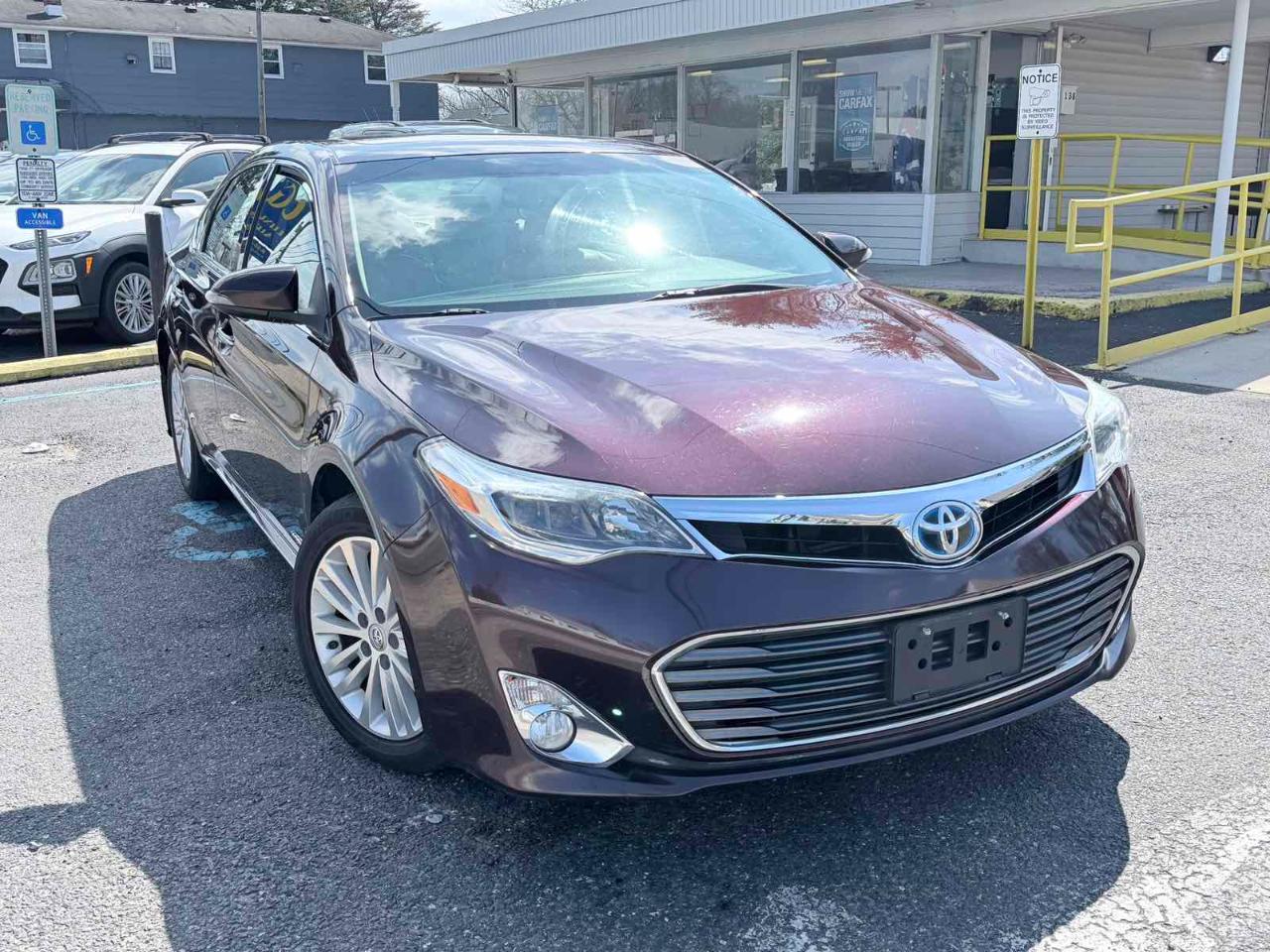 Toyota Avalon Hybrid XLE Touring 2015