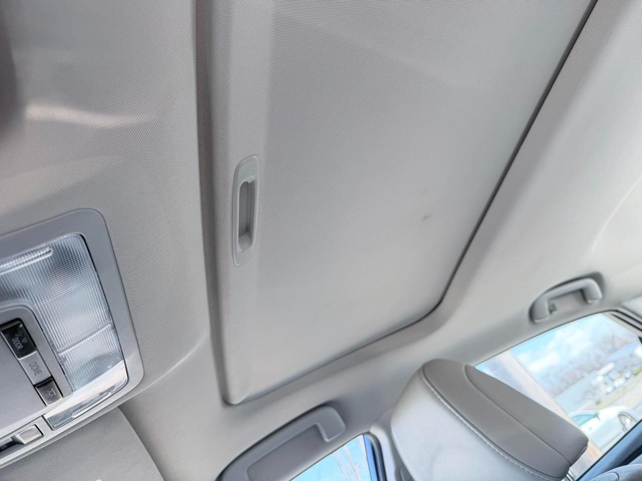 Toyota Avalon Hybrid XLE Touring 2015