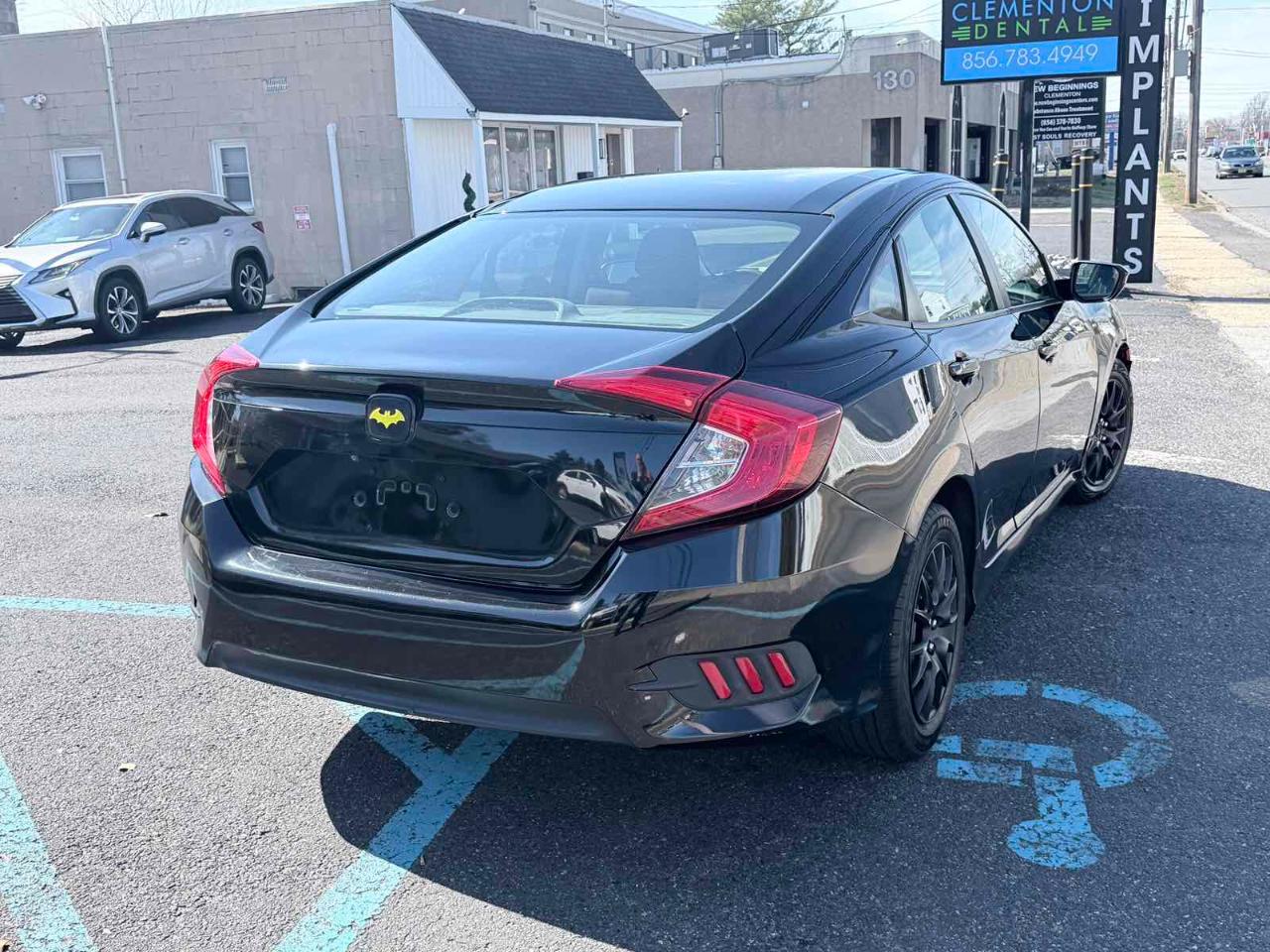 Honda Civic LX Sedan CVT 2017