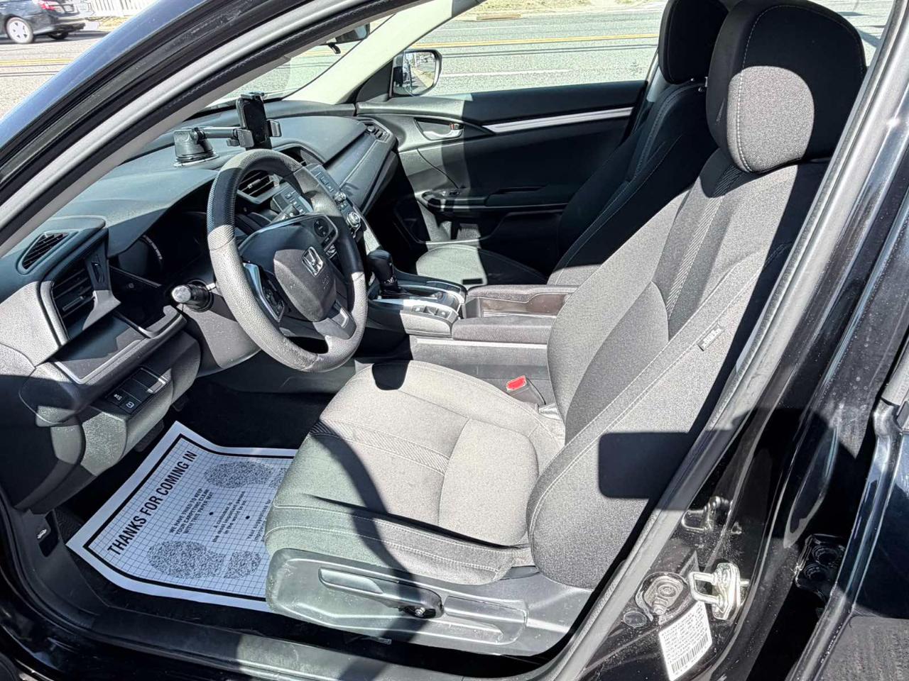 Honda Civic LX Sedan CVT 2017