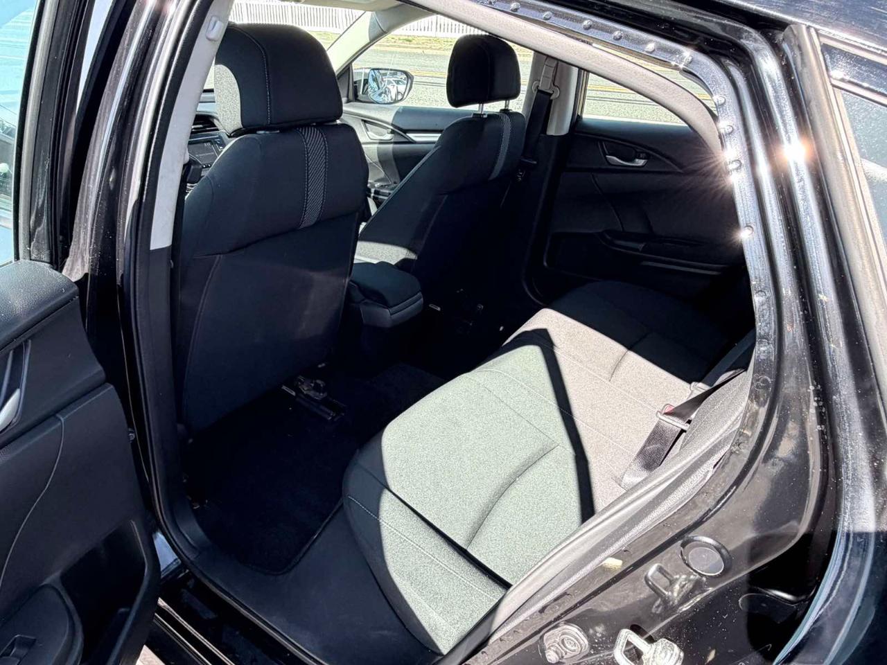 Honda Civic LX Sedan CVT 2017