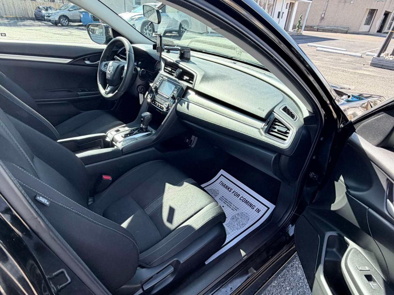 Honda Civic LX Sedan CVT 2017