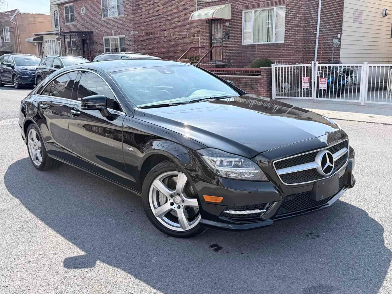 Mercedes-Benz CLS-Class CLS550 4MATIC 2012