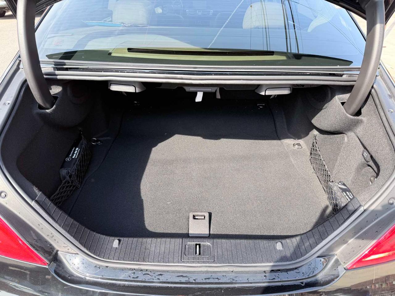 Mercedes-Benz CLS-Class CLS550 4MATIC 2012