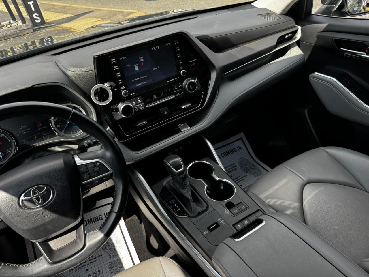 Toyota Highlander Hybrid XLE 2022