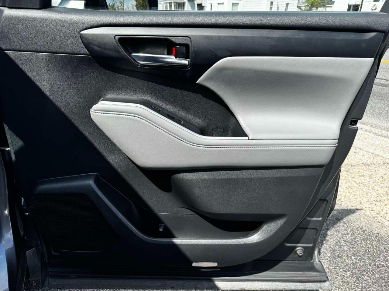 Toyota Highlander Hybrid XLE 2022