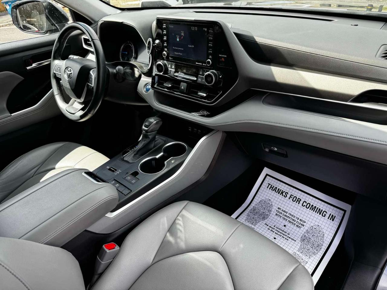 Toyota Highlander Hybrid XLE 2022