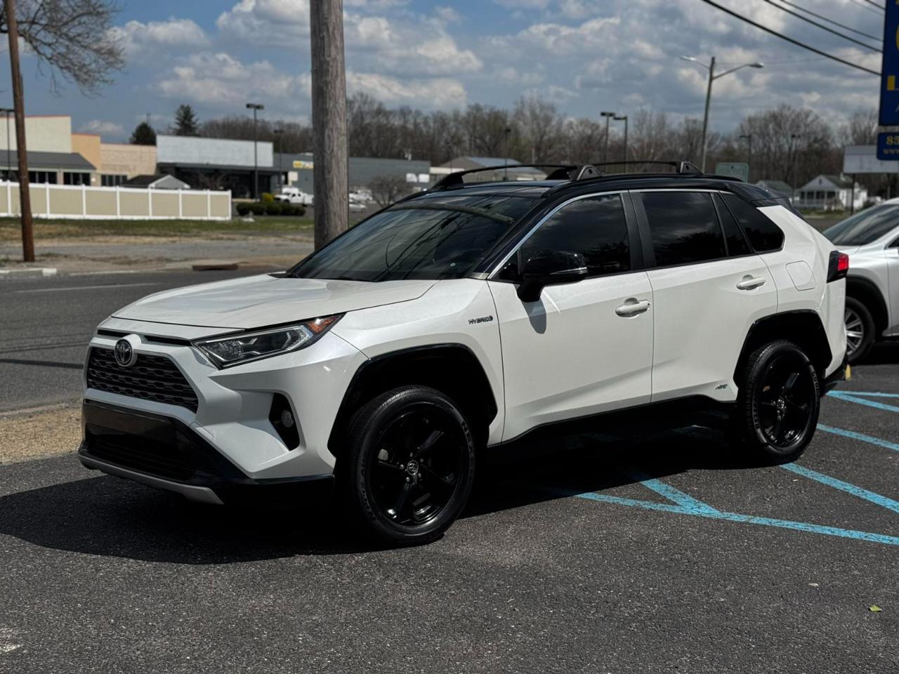 Toyota RAV4 Hybrid XSE 2019