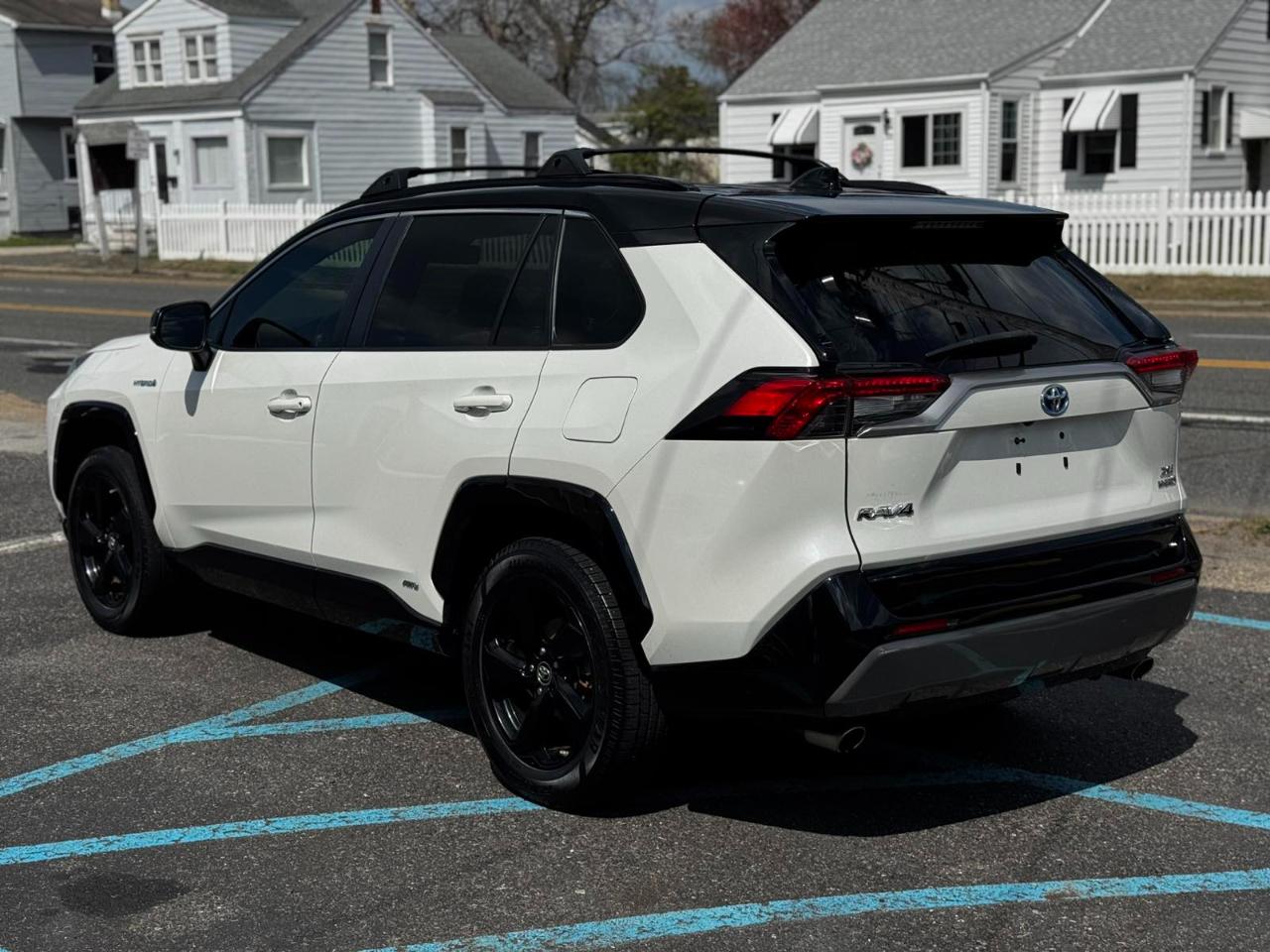 Toyota RAV4 Hybrid XSE 2019