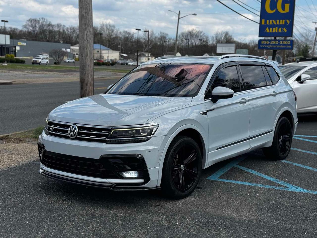 Volkswagen Tiguan SEL Premium R-Line 4D SUV 4Motion 2019