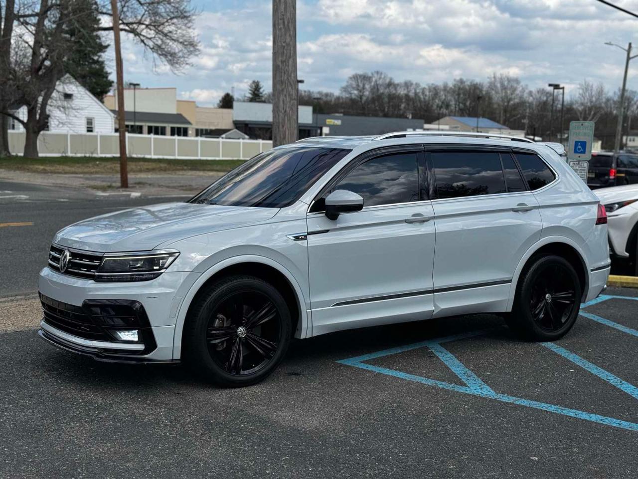Volkswagen Tiguan SEL Premium R-Line 4D SUV 4Motion 2019