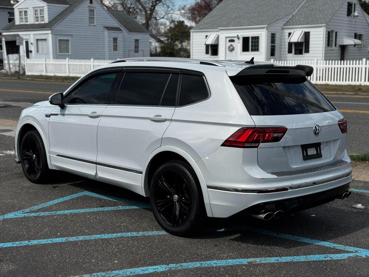 Volkswagen Tiguan SEL Premium R-Line 4D SUV 4Motion 2019