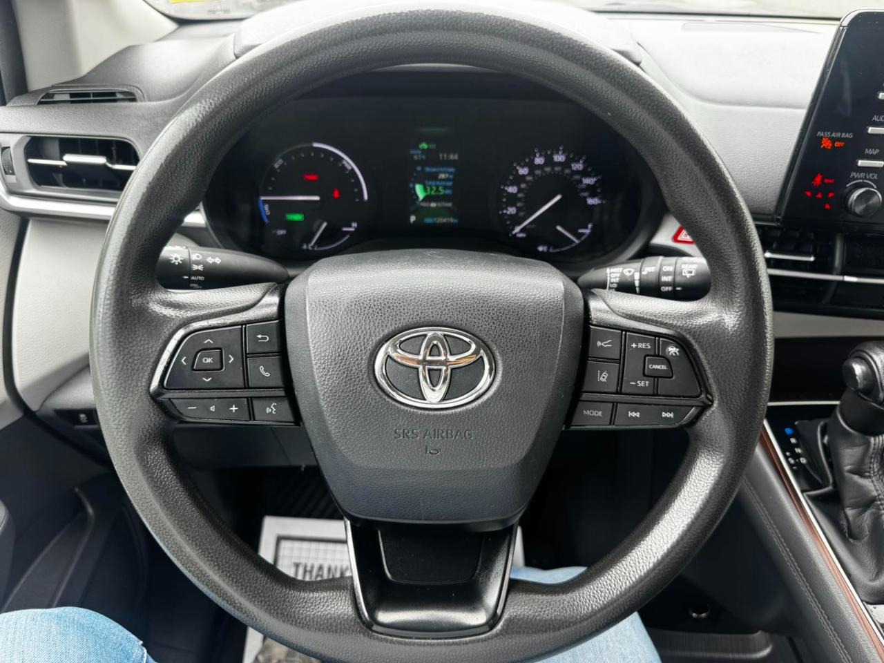 Toyota Sienna LE 8-Passenger 2022