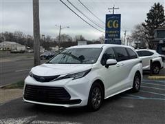 2022 Toyota Sienna 
