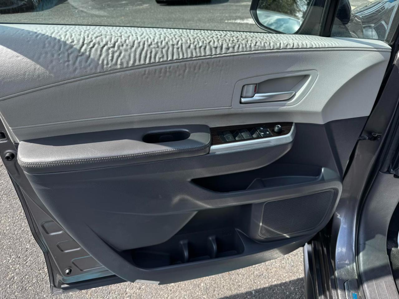 Toyota Sienna XLE 7-Passenger 2021