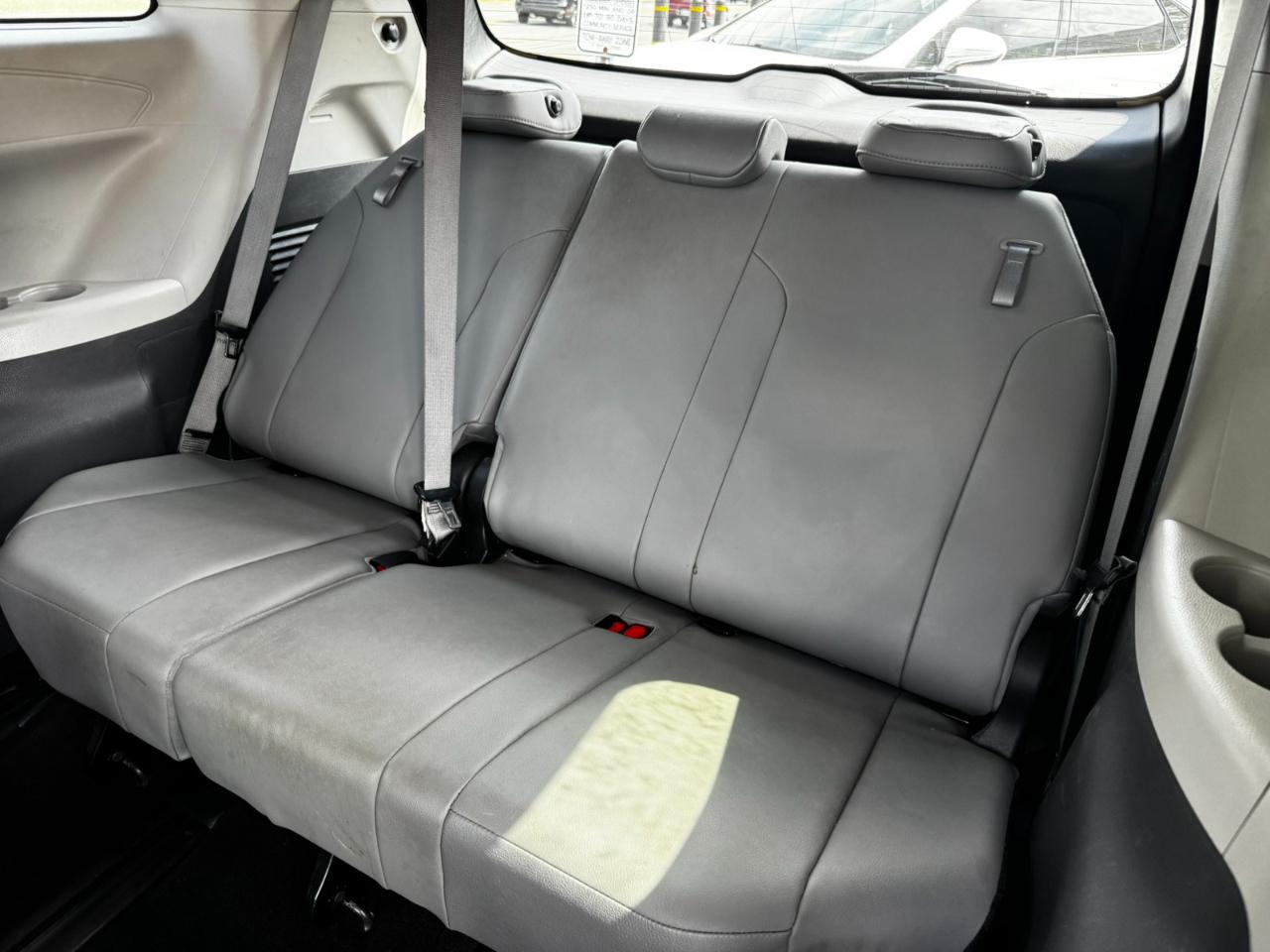 Toyota Sienna XLE 7-Passenger 2021