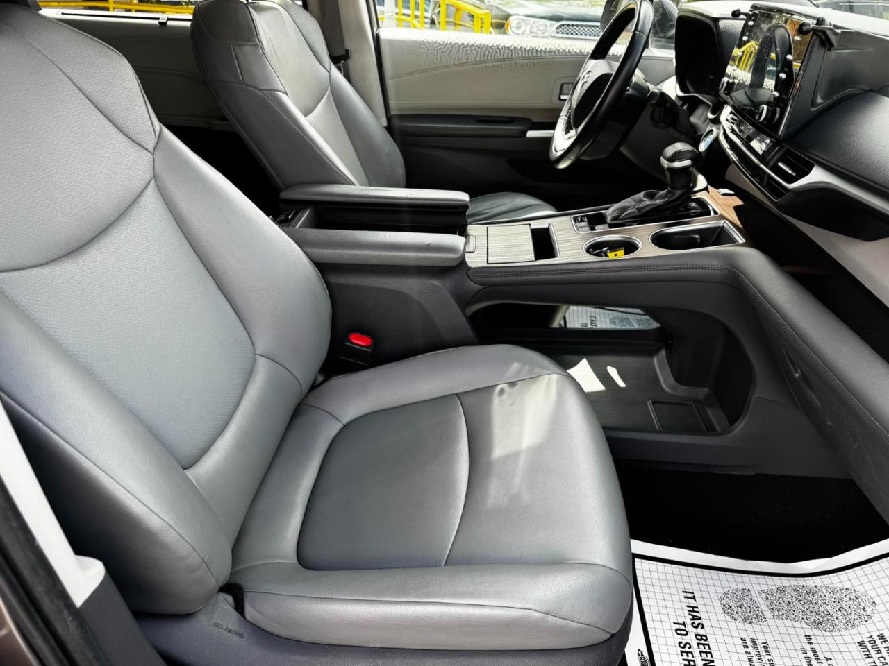 Toyota Sienna XLE 7-Passenger 2021