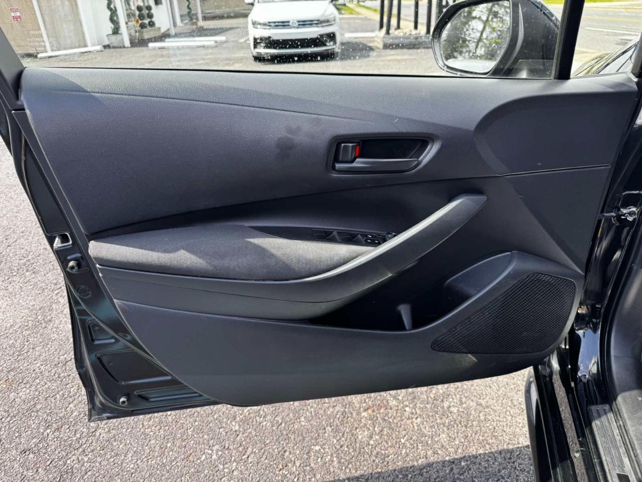 Toyota Corolla LE Hybrid 2022