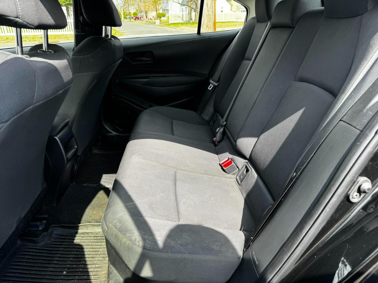 Toyota Corolla LE Hybrid 2022