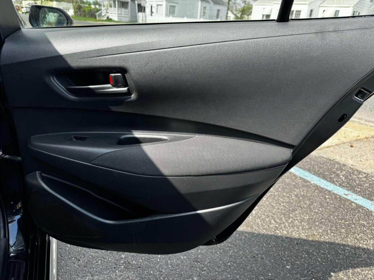 Toyota Corolla LE Hybrid 2022