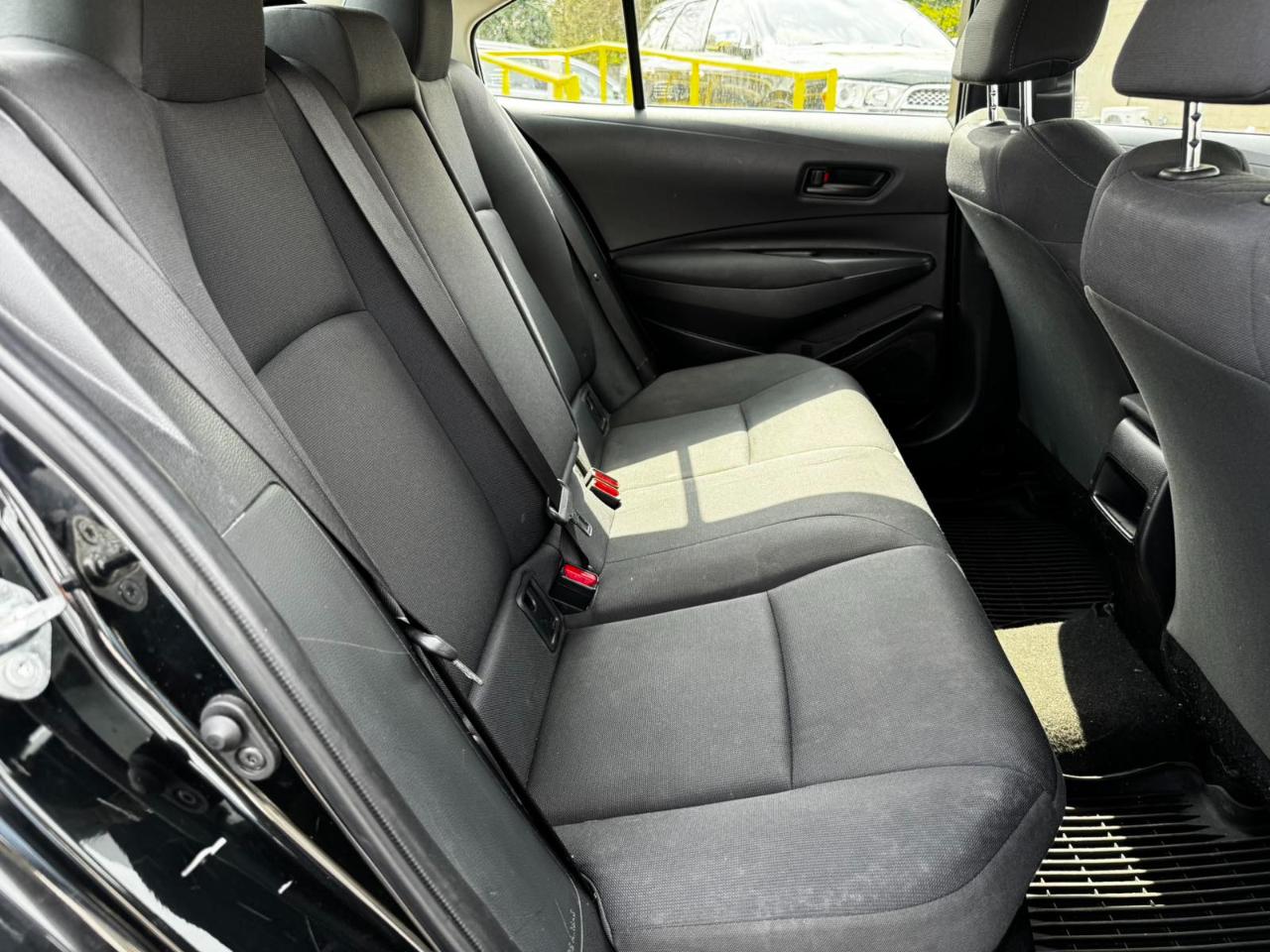 Toyota Corolla LE Hybrid 2022