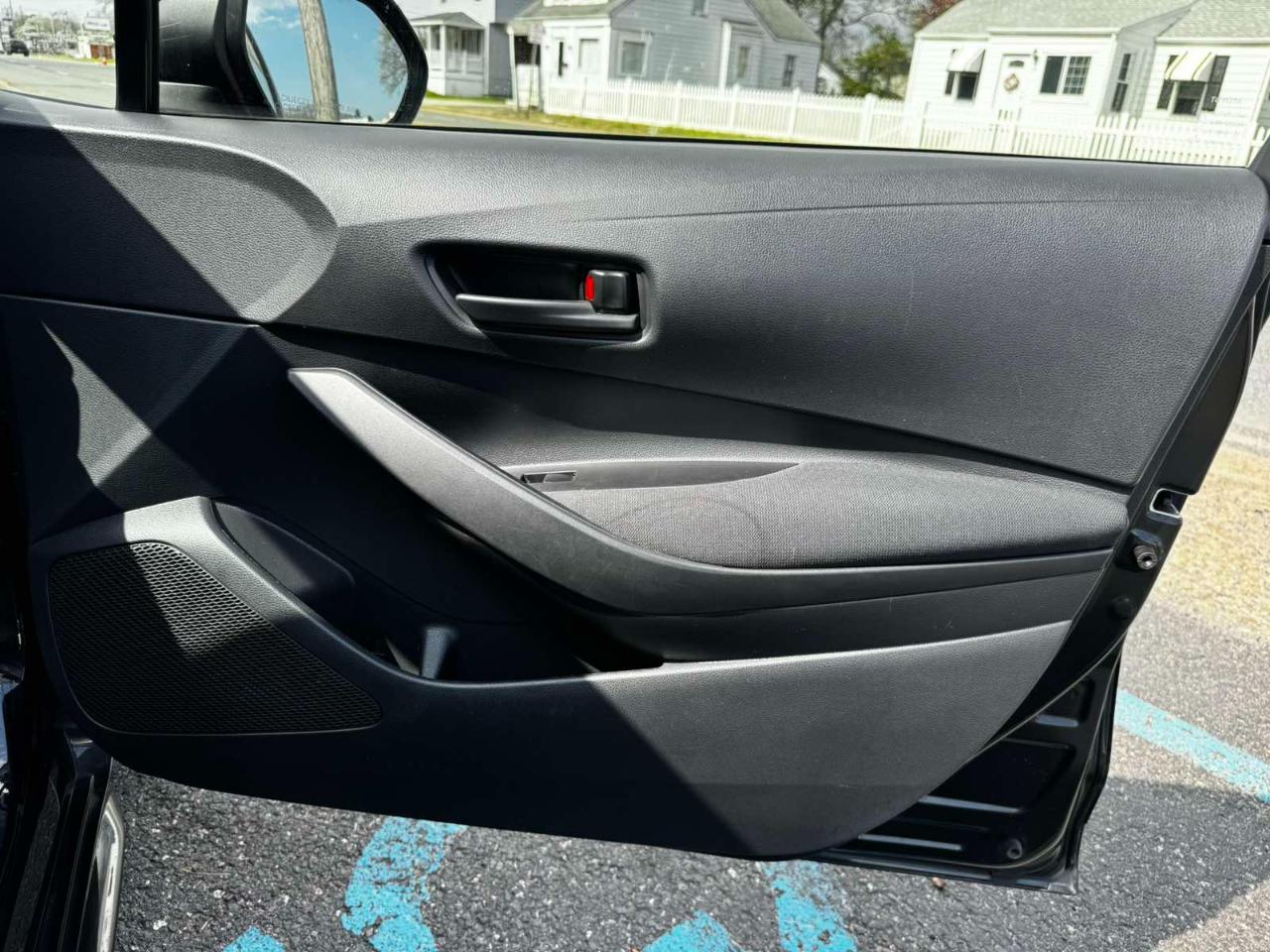 Toyota Corolla LE Hybrid 2022