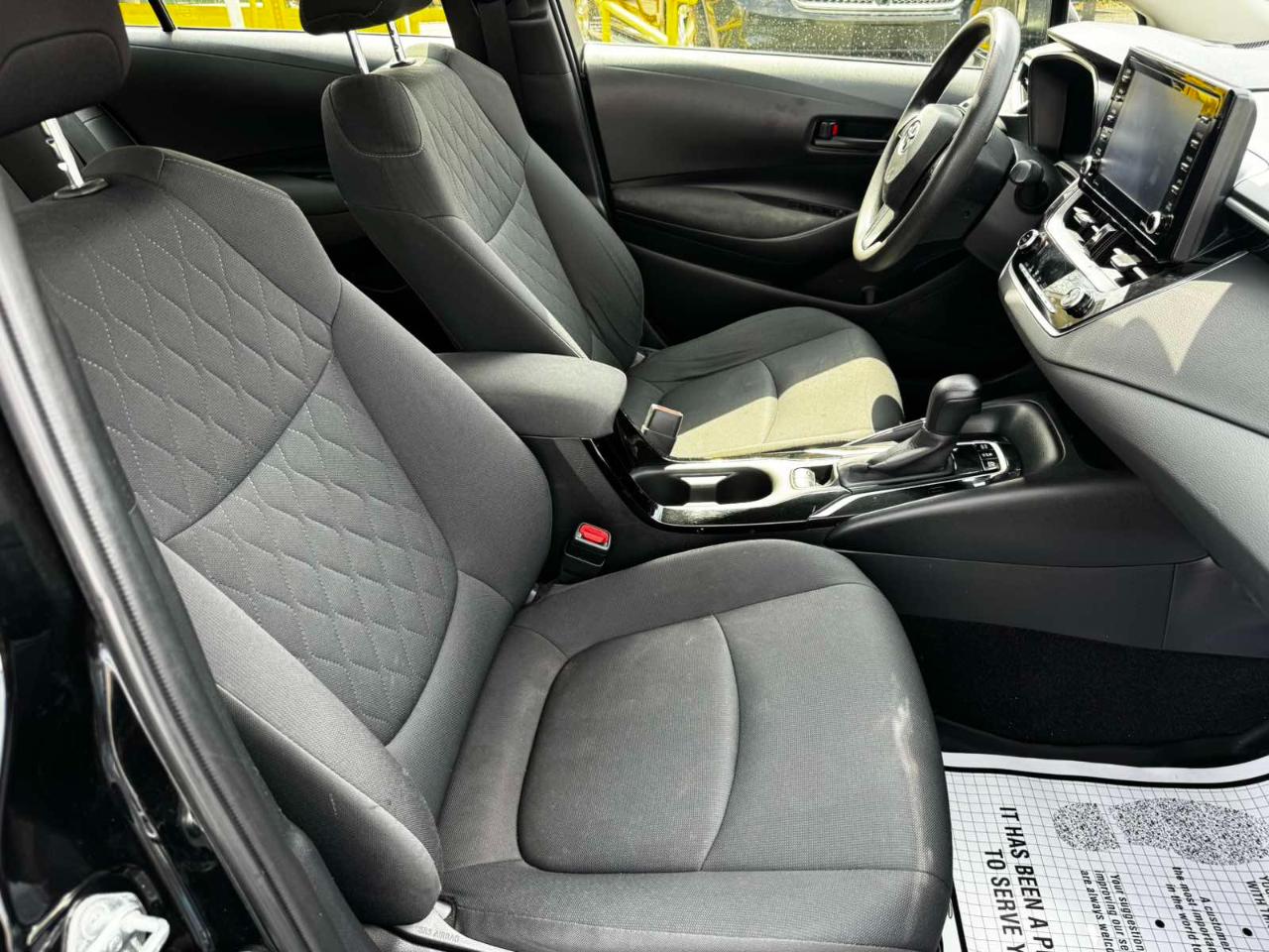 Toyota Corolla LE Hybrid 2022