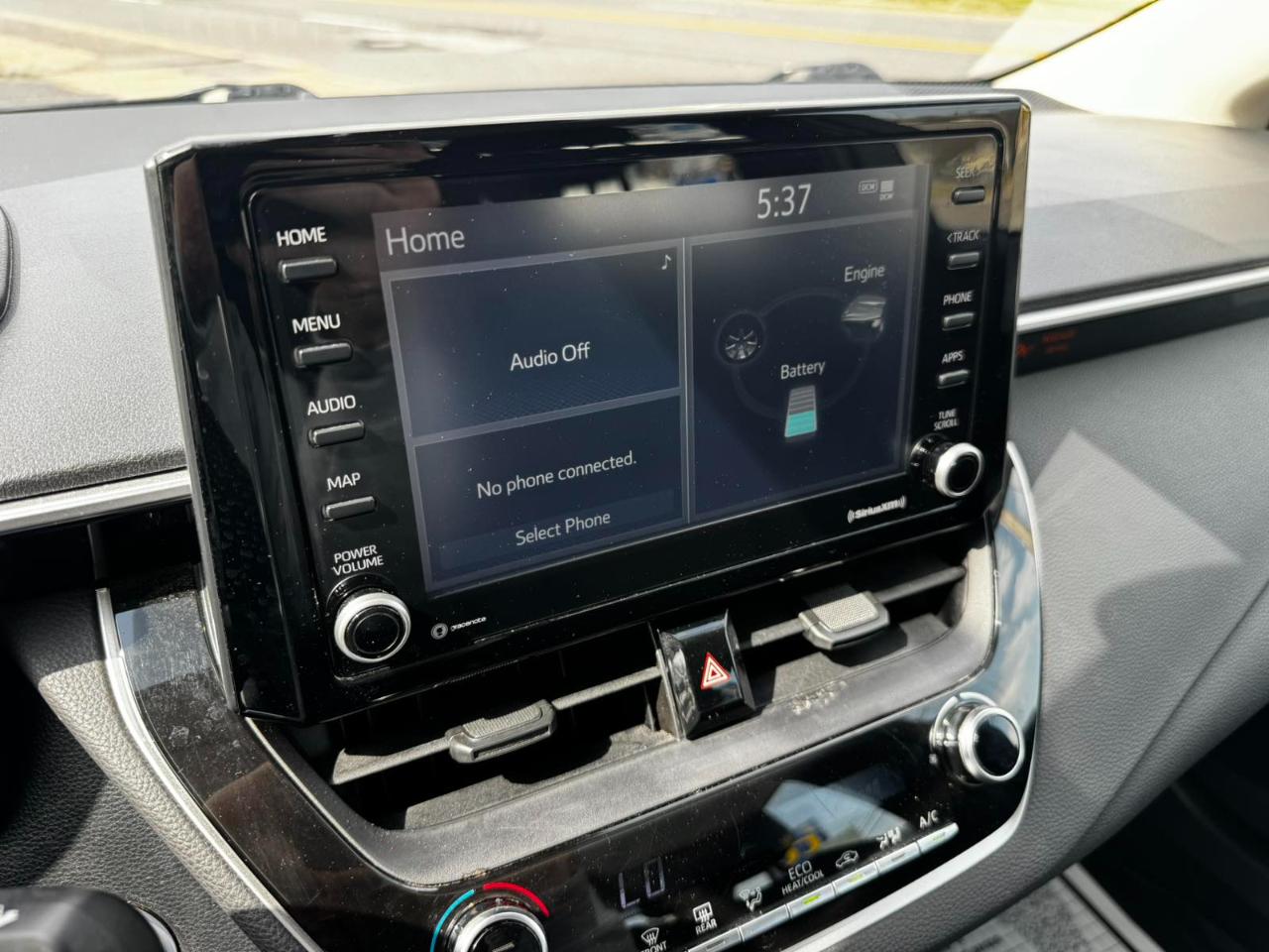 Toyota Corolla LE Hybrid 2022