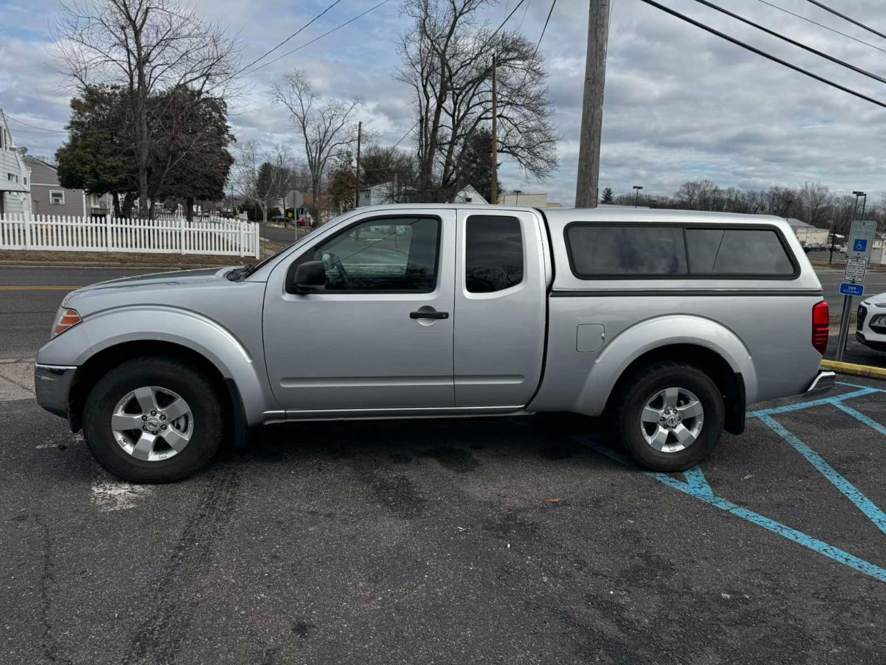 Nissan Frontier SE-V6 2010