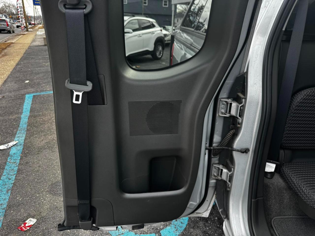 Nissan Frontier SE-V6 2010