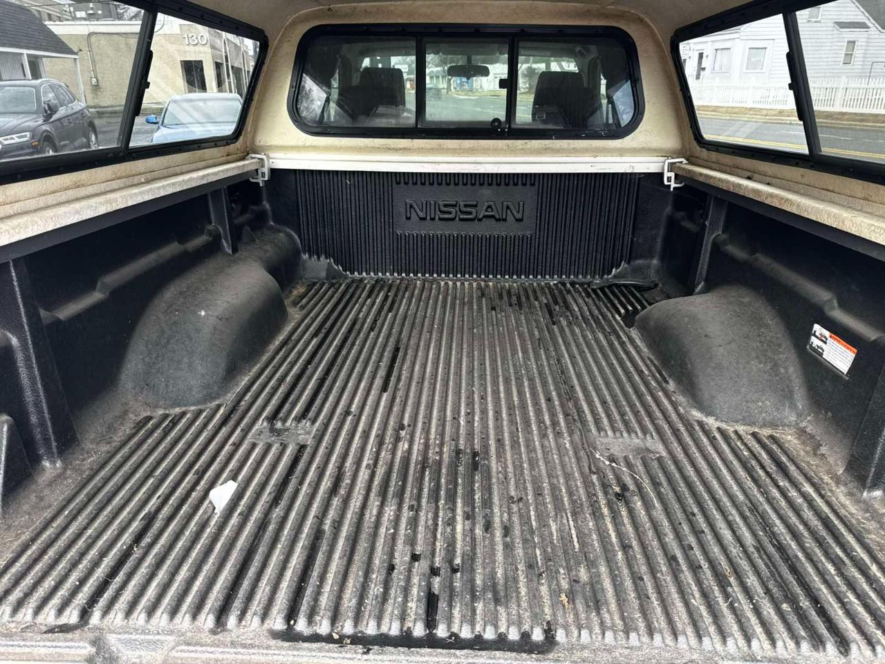 Nissan Frontier SE-V6 2010