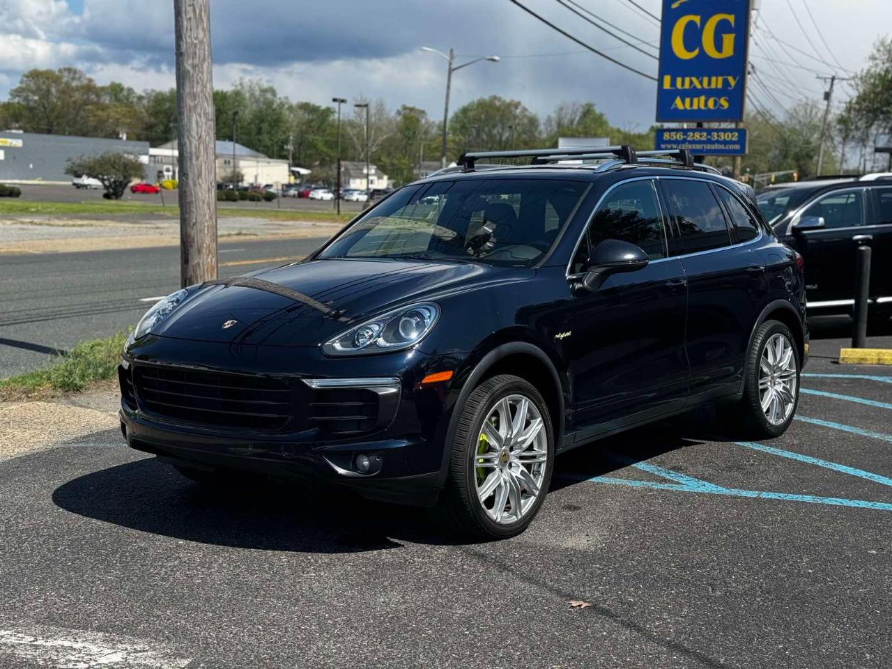 Porsche Cayenne Hybrid S 2016